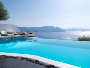 8 daagse vliegvakantie naar Andronis Luxury Suites in oia, griekenland