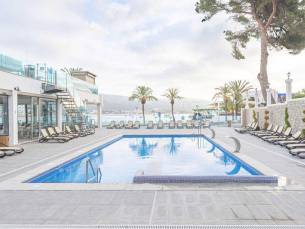 8 daagse vliegvakantie naar Seramar Comodoro Playa in palma nova, spanje