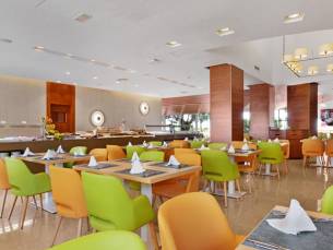 Aparthotel VIVA Eden Lago