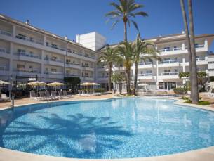 Ontdek Alcudia op Mallorca vanuit een centraal gelegen 4*-hotel o.b.v. ontbijt, halfpension of all-inclusive