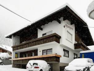 Haus Alpengru&szlig;