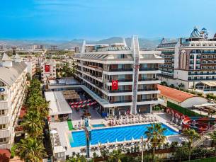 Grand Kolibri Prestige en Spa