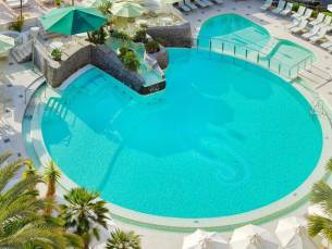 Hotel Seaside Sandy Beach