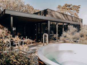 Luxe Waterlodge met hottub - 6 persoons