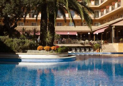 Luna Club Yoga & Spa Hotel