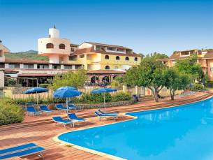 Colonna Beach Hotel en Residence