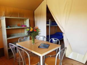 Safaritent voor 6 personen op park De Tien Heugten