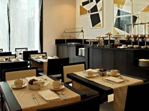 Hotel Gran Via 678