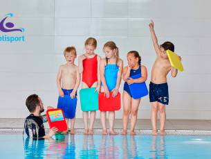 Entree zwembad + friet + saus + frisdrank naar keuze of entree zwemdisco + chips + ranja