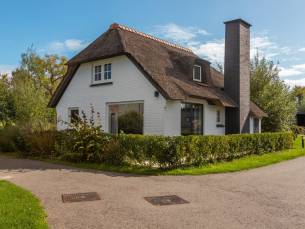 Vakantievilla met rustige ligging en groot terras 6 - personen