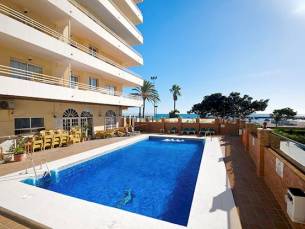 8 daagse vliegvakantie naar Stella Maris in fuengirola, spanje