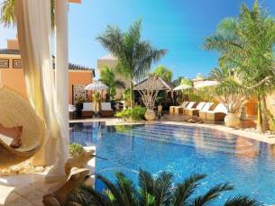 Royal Palace Helena Sands