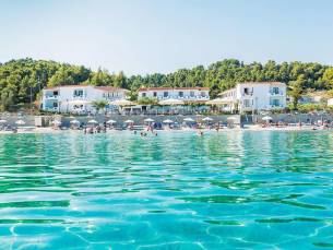 Xenios Dolphin Beach Hotel