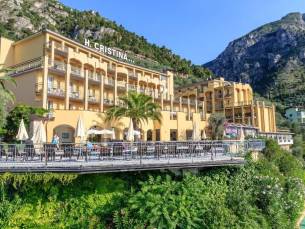 Cristina Hotel