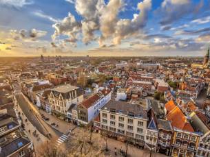 CITYTRIP! ???? Overnacht in hartje Groningen en ontdek het gezellige centrum incl. ontbijt