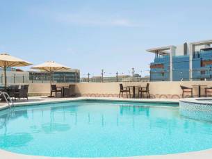 Howard Johnson Plaza