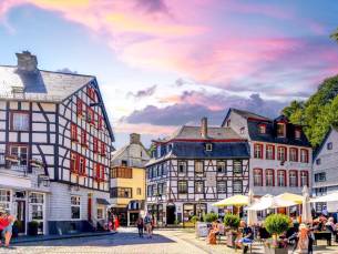 Volledig ontspannen in een heerlijk hotel in de Parel van de Eifel, Monschau! Incl. ontbijt, smulplank met allerlei met lekkers uit de omgeving, GRATIS gebruik sauna en parkeren