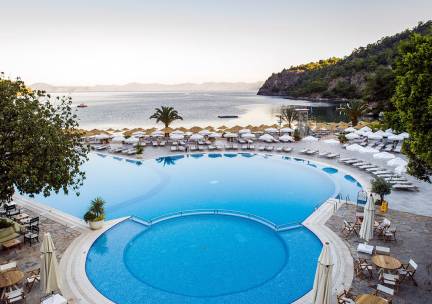Hillside Beach Club