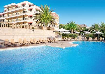 Ramada Wyndham Athens Riviera