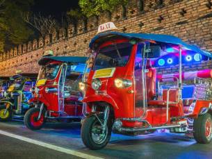 Tuk-Tuk-Tour zu den Tempeln von Chiang Mai und zum Nachtmarkt