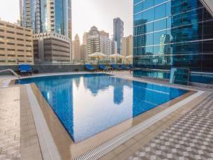 8 daagse vliegvakantie naar Golden Tulip Media in dubai, verenigde arabische emiraten