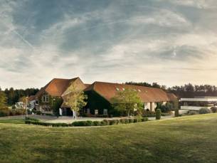 Sfeervol 4*-hotel gelegen in de Limburgse Kempen nabij Genk incl. ontbijt, GRATIS wellness en zwembad!