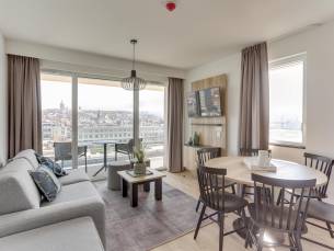 Family suite for 6 people with 2 bedrooms and balcony