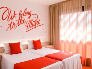Lloret Vibe by Fergus