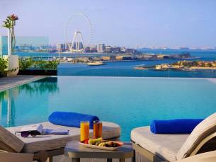 8 daagse vliegvakantie naar Tumbi West Palm Beach Hotel Dubai Tapestry Collection by Hilton in dubai, verenigde arabische emiraten