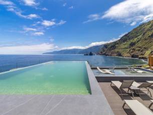 8 daagse vliegvakantie naar Aqua Natura Bay in porto moniz, portugal