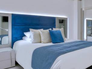 Park Plaza Suites