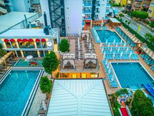 Club Big Blue Suite Hotel