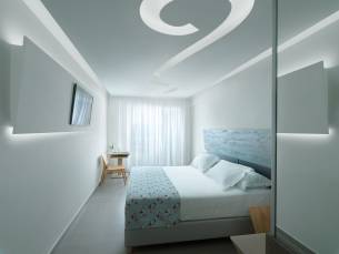 Melrose Hotel