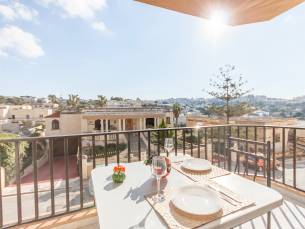 Merill Pool and Sea, charming Apart 2