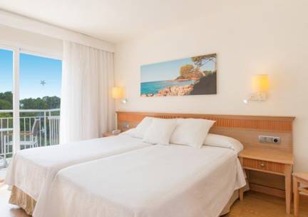 Iberostar Waves Club Cala Barca