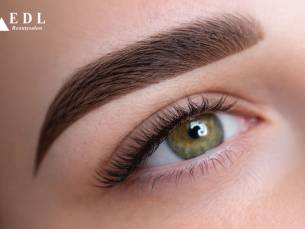 Powderbrows (PMU) + evt. nabehandeling of hybrid brows (shaping + tinting)