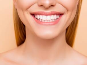 1 tot 12 tandenbleekbehandeling(en) + evt. polijsten