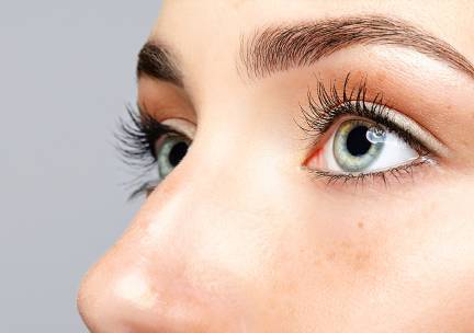 (Duo-)wimperlift + evt. verven (60 of 90 min) of Russian volume
