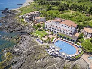 Chincherini Holiday Arathena