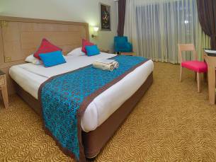 Crystal Deluxe Resort