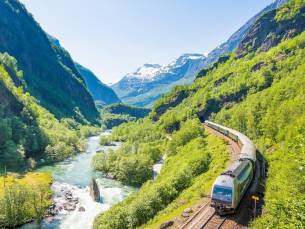???? ULTIEME ALLES-IN-EEN MEGA DEAL: Magie van de Noorse Fjorden en Stockholm tijdens een 9-daagse rondreis incl. vlucht, ontbijt, diners, cruises, treinreizen, excursies en vele extra's
