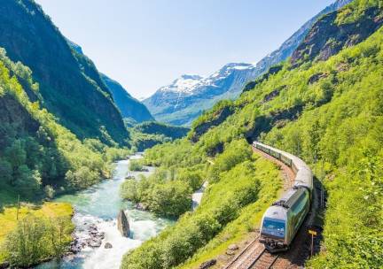 ???? ULTIEME ALLES-IN-EEN MEGA DEAL: Magie van de Noorse Fjorden en Stockholm tijdens een 9-daagse rondreis incl. vlucht, ontbijt, diners, cruises, treinreizen, excursies en vele extra's