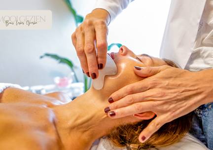 Guasha-behandeling (30 of 45 min) of massage naar keuze (30 of 45 min)