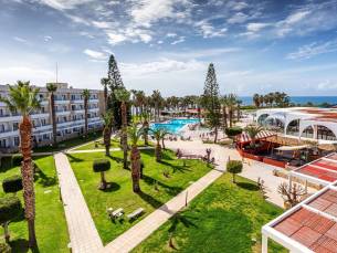 Louis Phaethon Beach