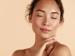Microdermabrasie-gelaatsbehandeling(en) of hydrafacial-gezichtsbehandeling (45, 60, 75 of 90 min)