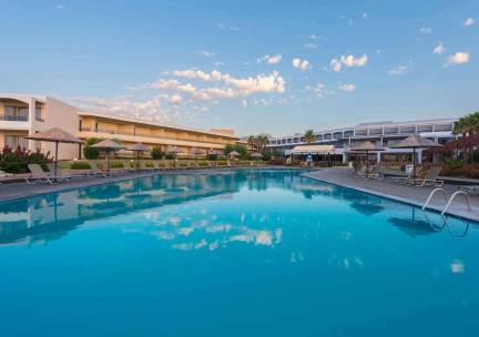 Paralos Rodos Lifestyle