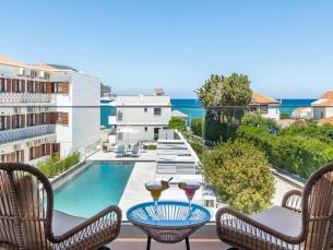 Olia Green Residence