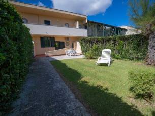 Le Onde Apartment 1 with Pool and Sea