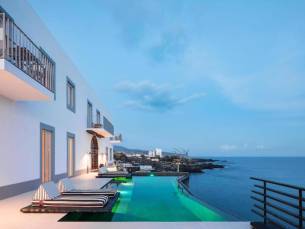 White Exclusive Suites
