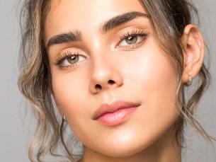 Wenkbrauwbehandeling naar keuze